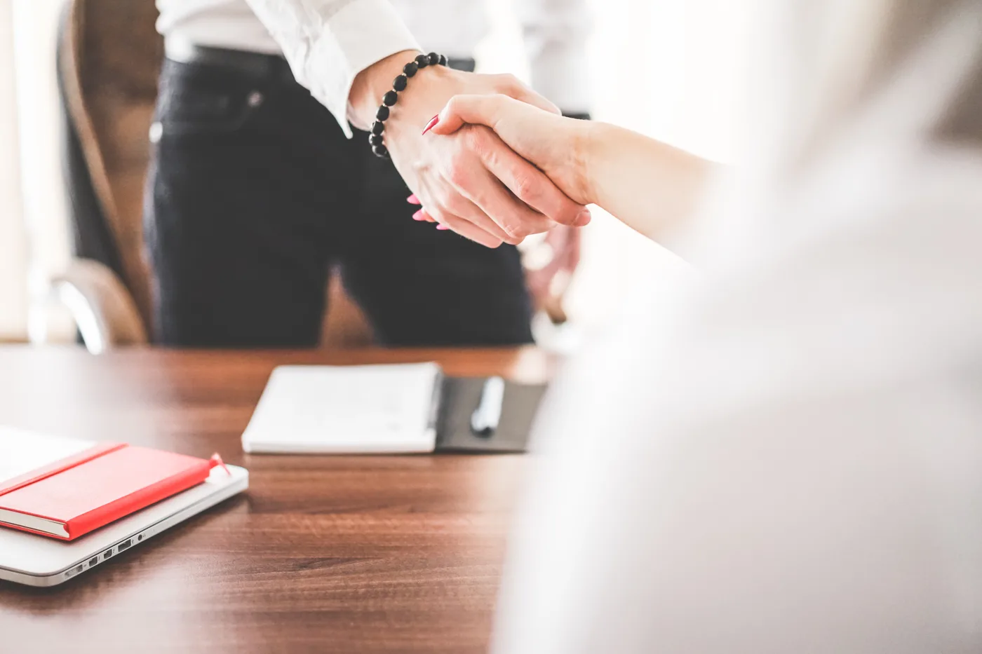 Professional Indemnity Insurance vs Public Liability: What UK SMBs Need